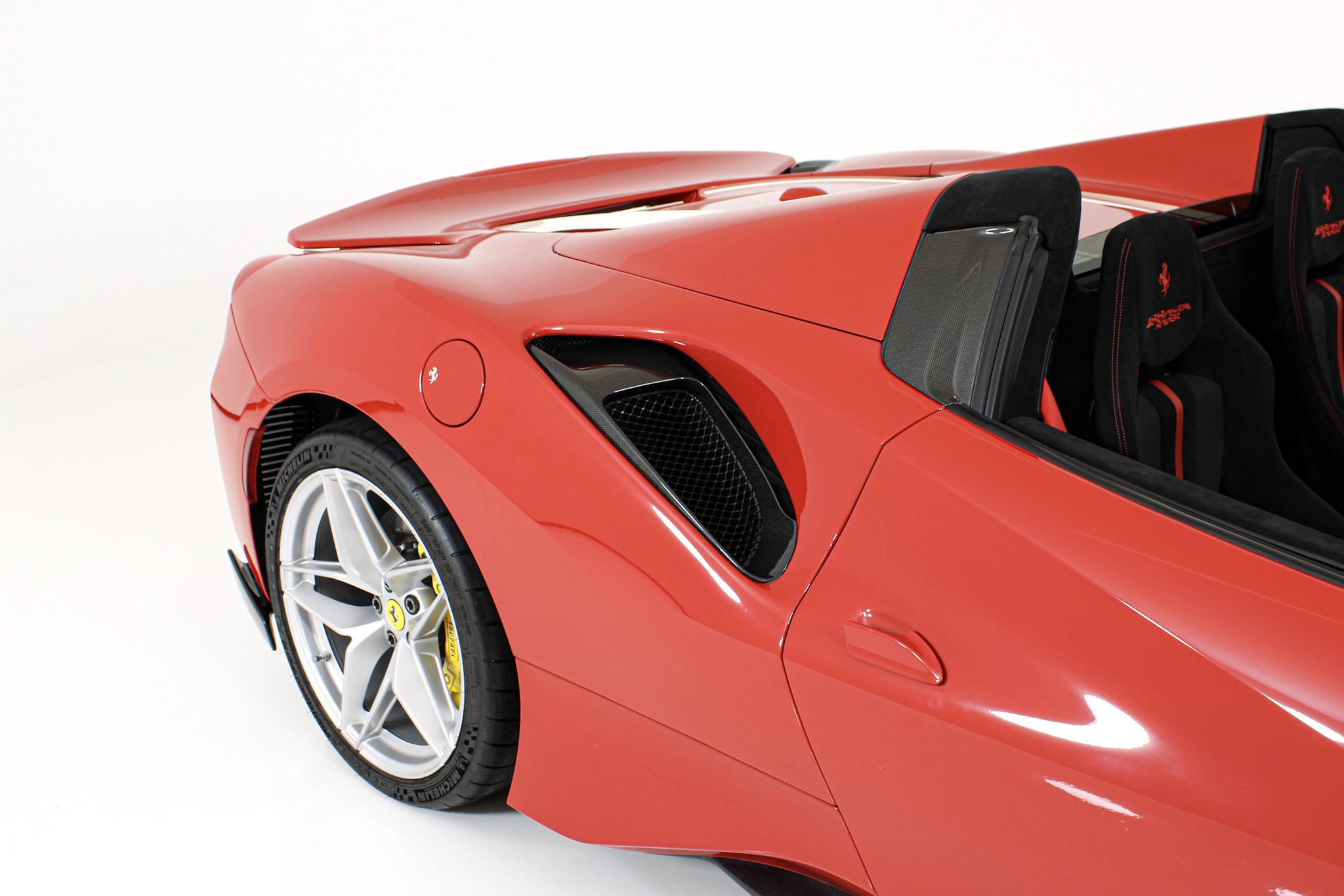 Certified Used 2019 Red Ferrari  image 18