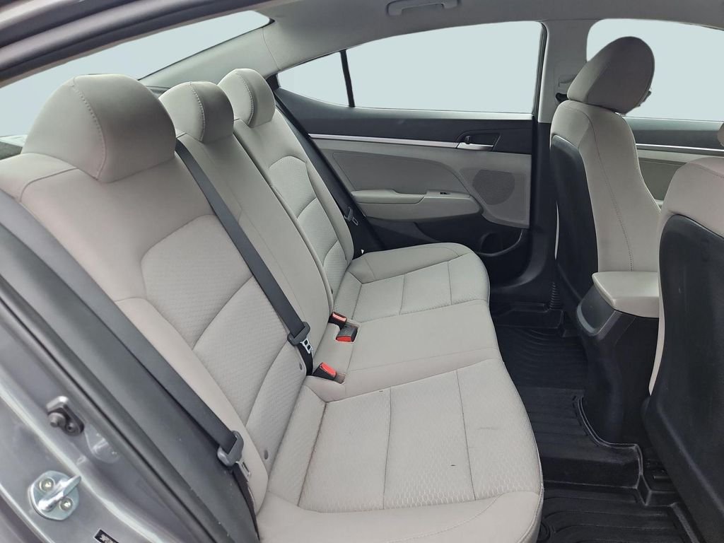 2019 Hyundai Elantra SE - Photo 27