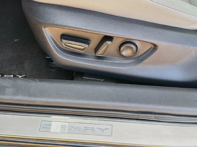 Certified Used 2026  Toyota SE image 19