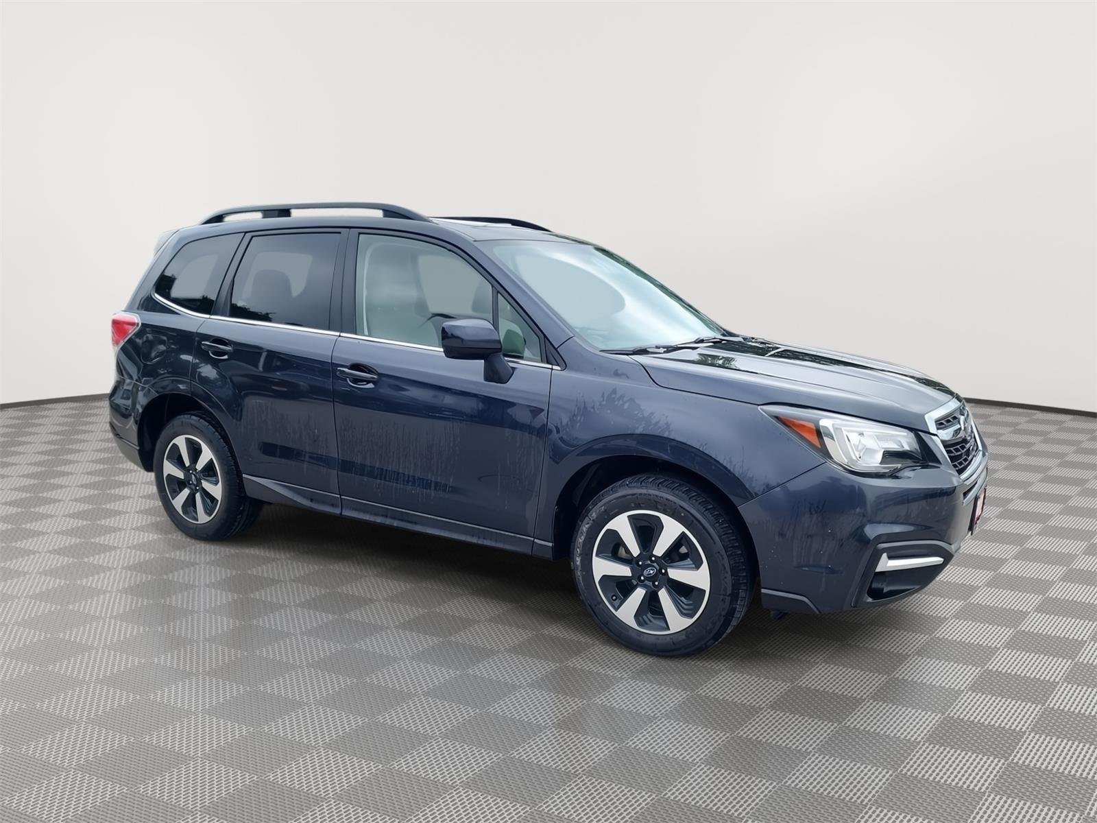 Used 2018 Dark Gray Metallic Subaru Limited image 3
