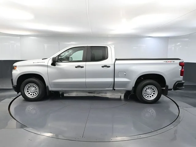 Used 2020 Silver Chevrolet WT image 9