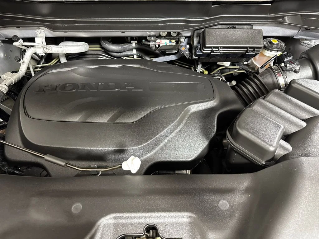 Used 2023 Gray Honda EX-L image 16