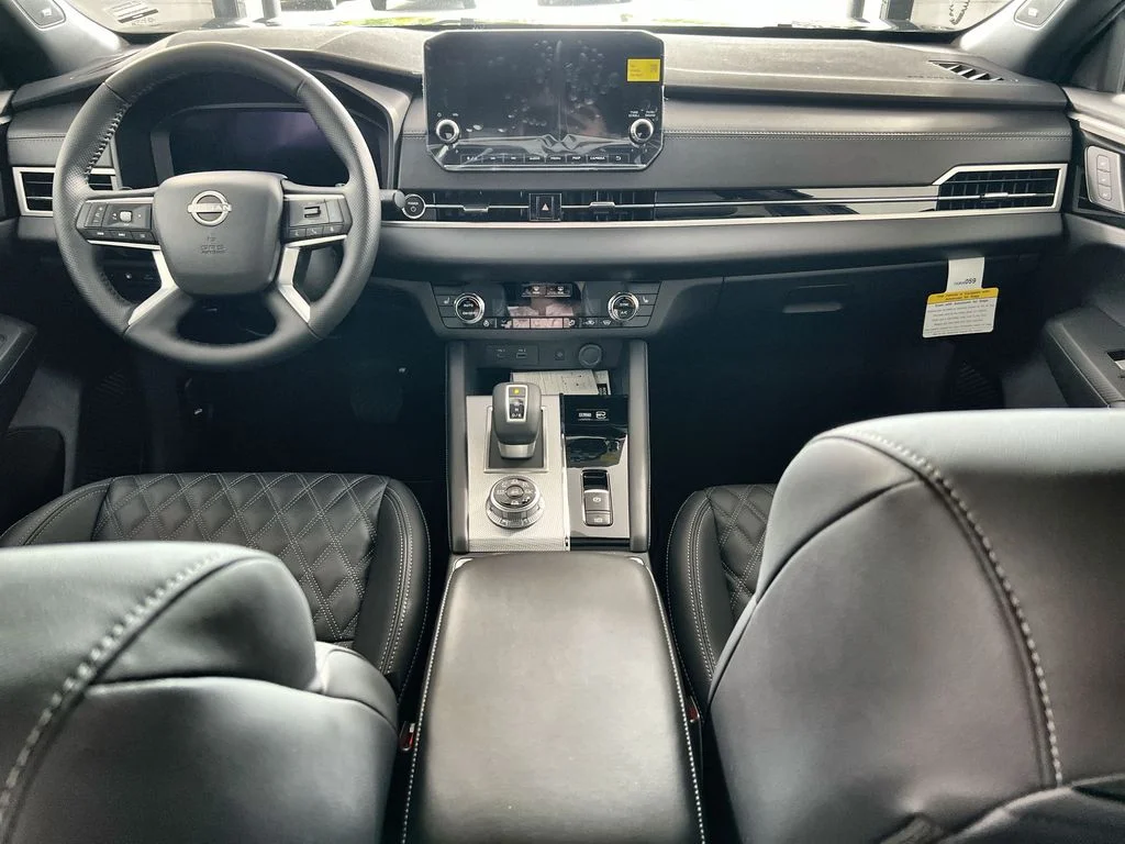 New 2026 Black Nissan Platinum image 23
