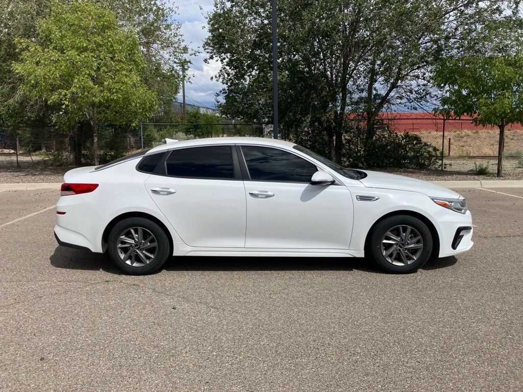 Used 2019 White Kia LX image 4