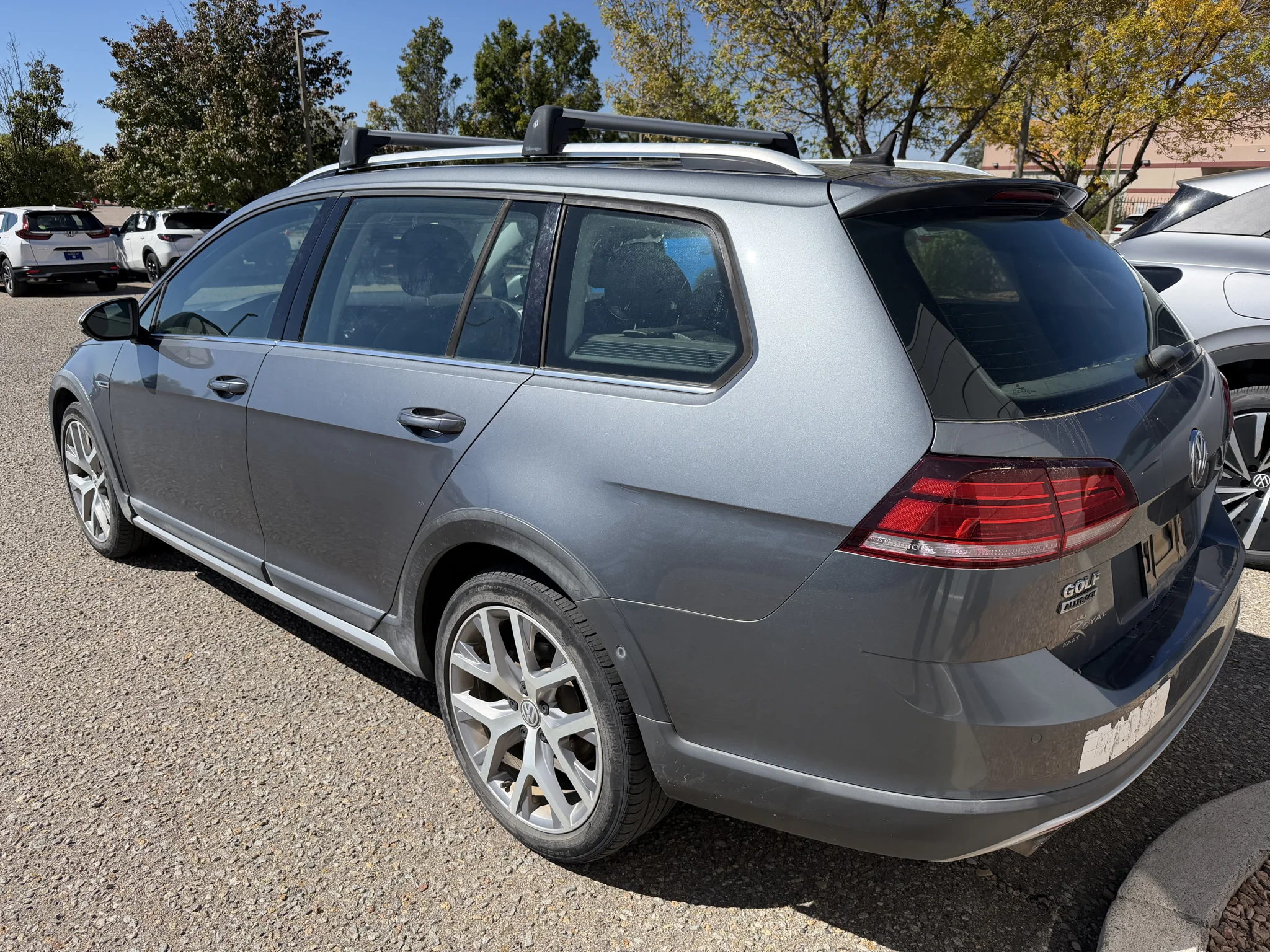 Used 2018 Platinum Gray Metallic Volkswagen 1.8T SEL 4MOTION image 5