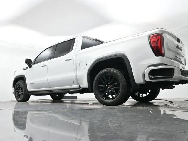 Used 2021 SUMMIT WHITE GMC Elevation image 25