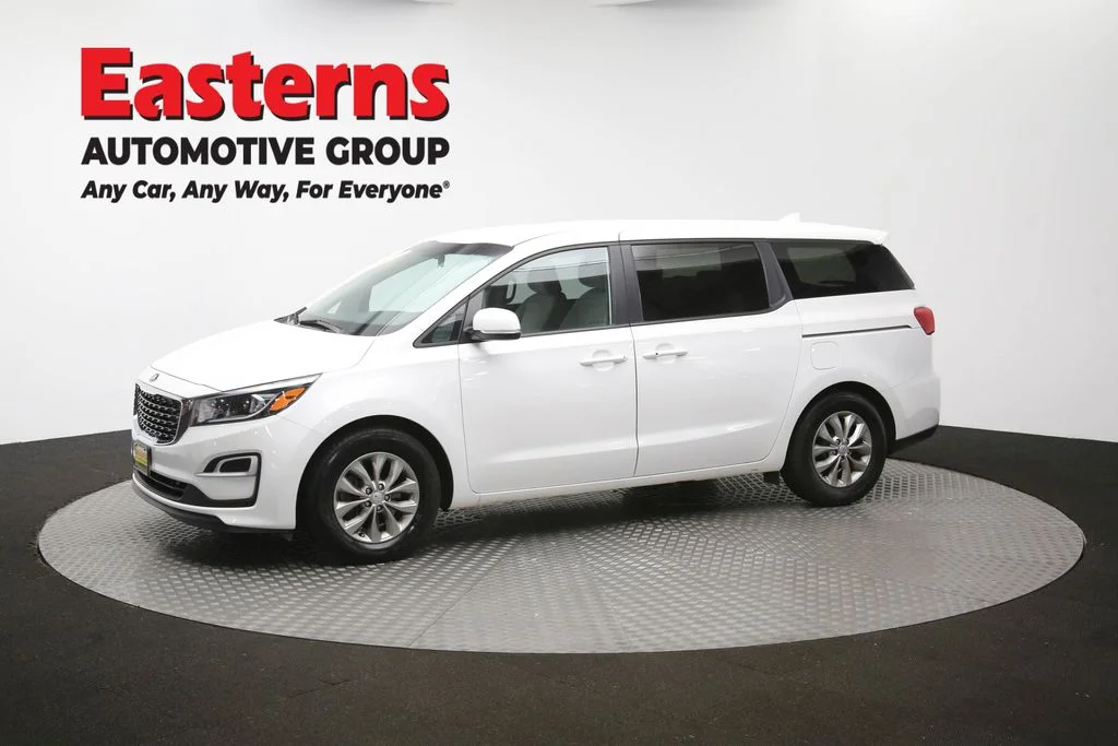 Used 2020 White Kia LX image 57