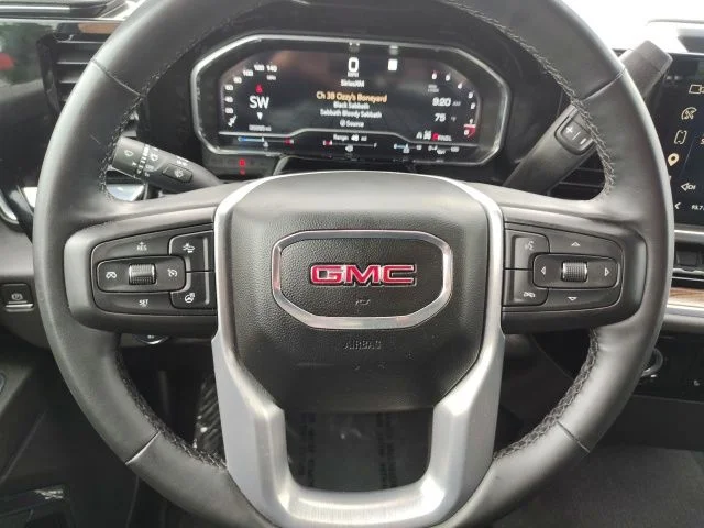 Used 2023 Red GMC Elevation image 16