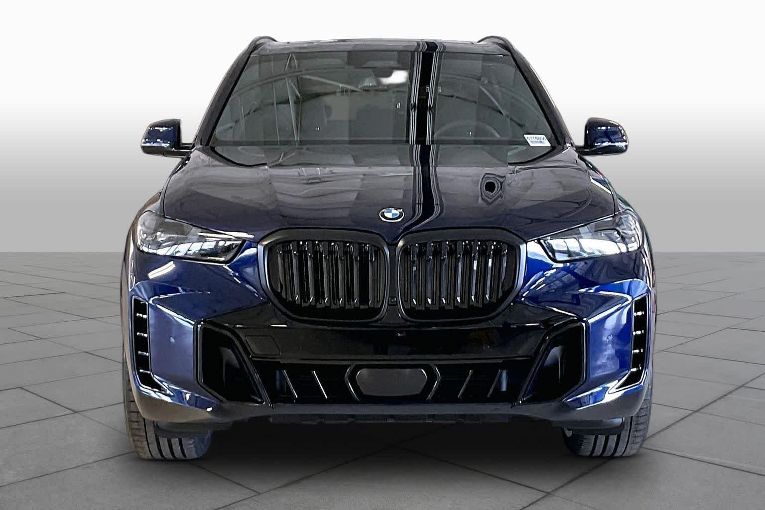New 2026 Tanzanite Blue II Metallic BMW xDrive40i image 3