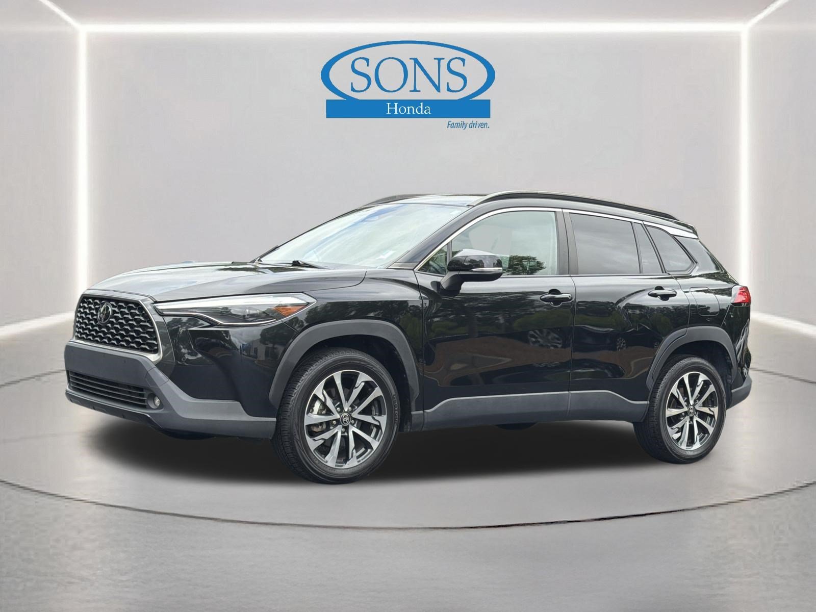 Used 2024 Jet Black Toyota XLE image 22
