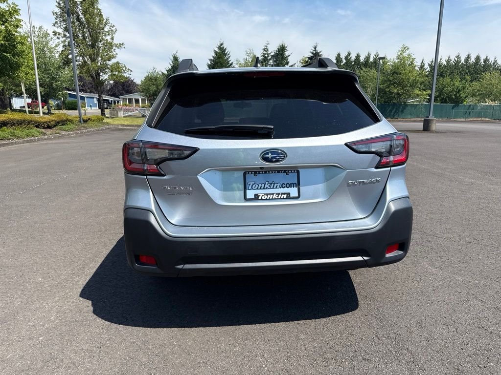 Used 2023 Ice Silver Metallic Subaru Premium image 6
