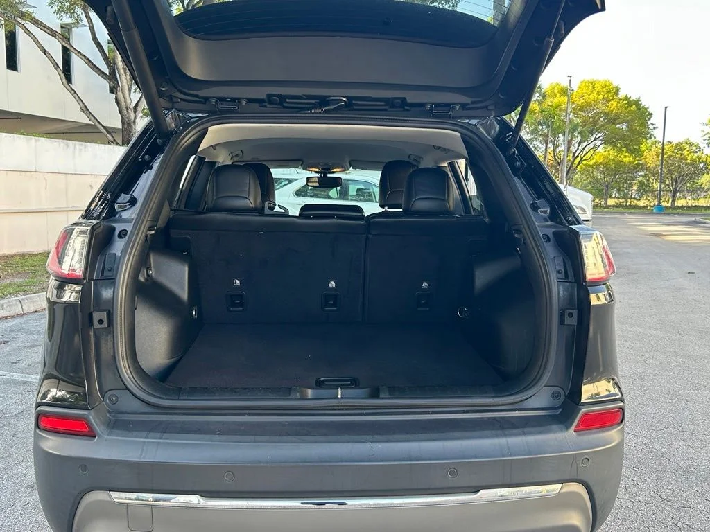 Used 2019 Black Jeep Limited image 34
