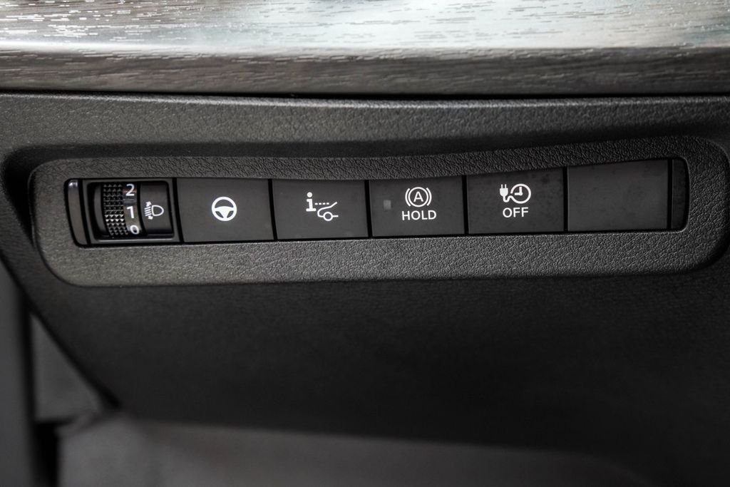 Used 2023 Black Nissan ENGAGE e-4ORCE image 44