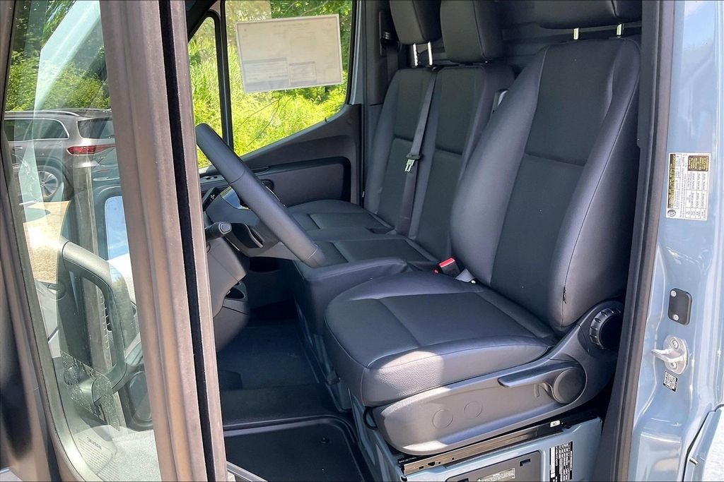 New 2026 Blue Gray Mercedes-Benz Cargo 144 WB image 8