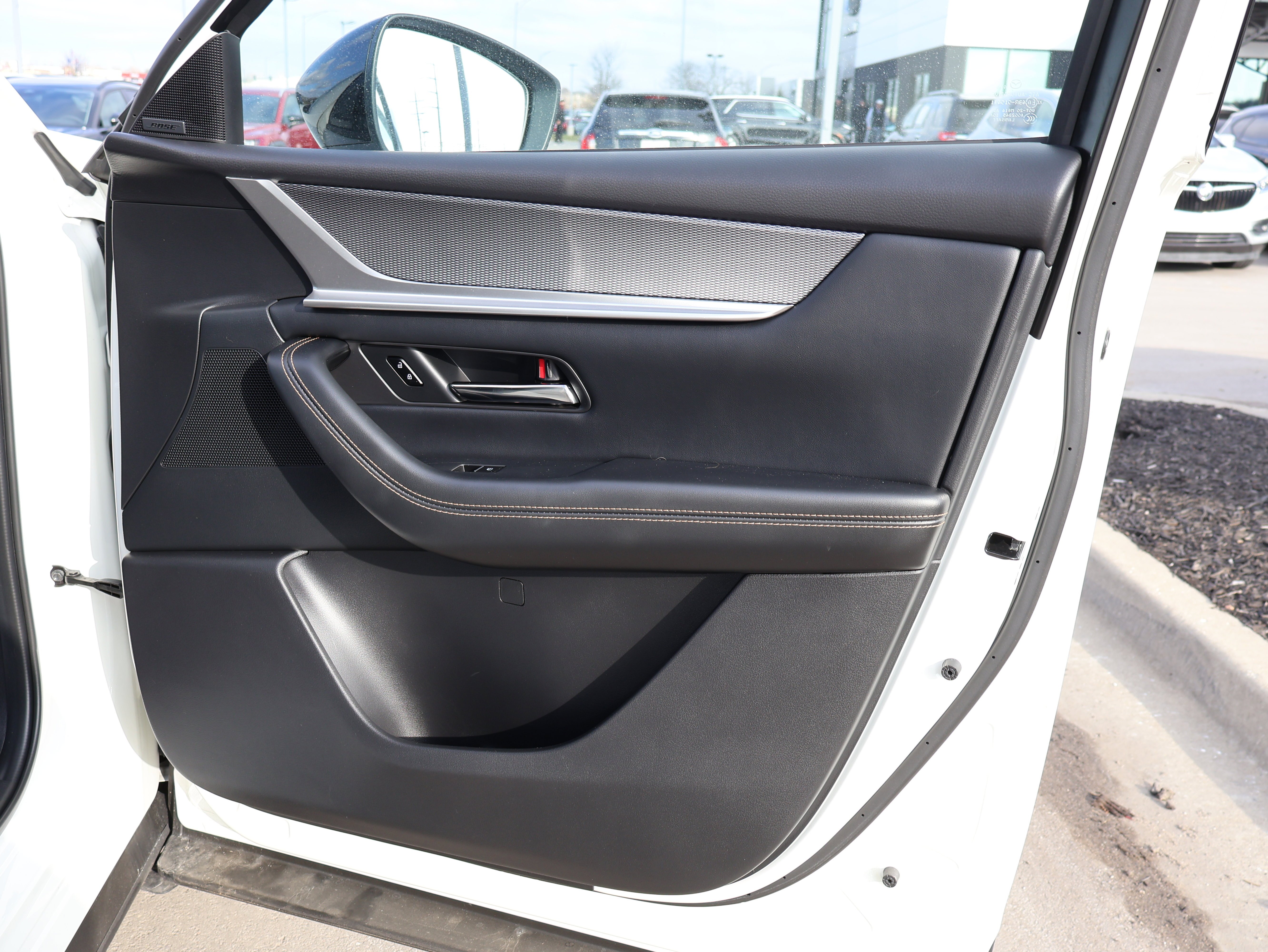 2025 Mazda CX-70 Premium Package - Photo 9