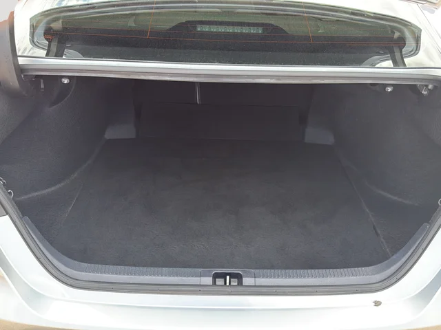 Used 2024 Silver Toyota XLE image 31