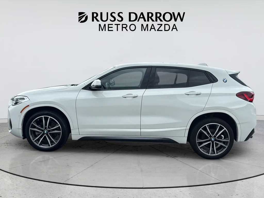Used 2023 White BMW xDrive28i image 2