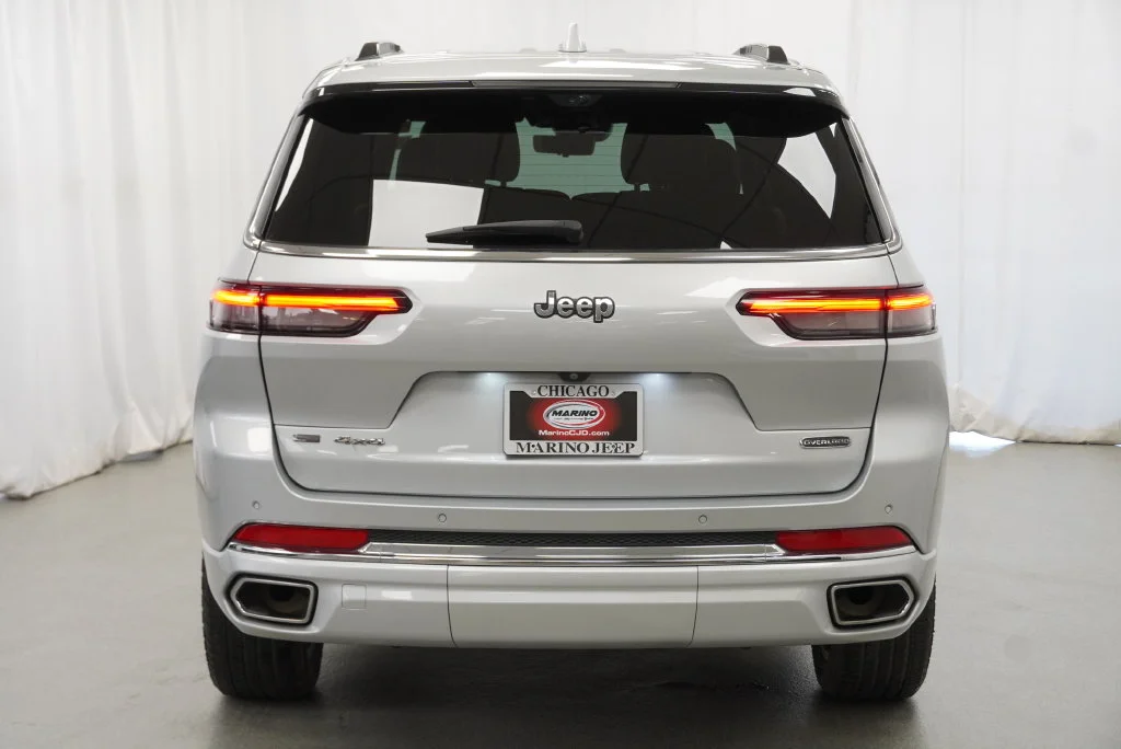Used 2021 Silver Jeep Overland image 15