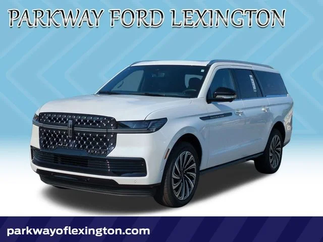 Used 2025 White Lincoln Black Label image 1