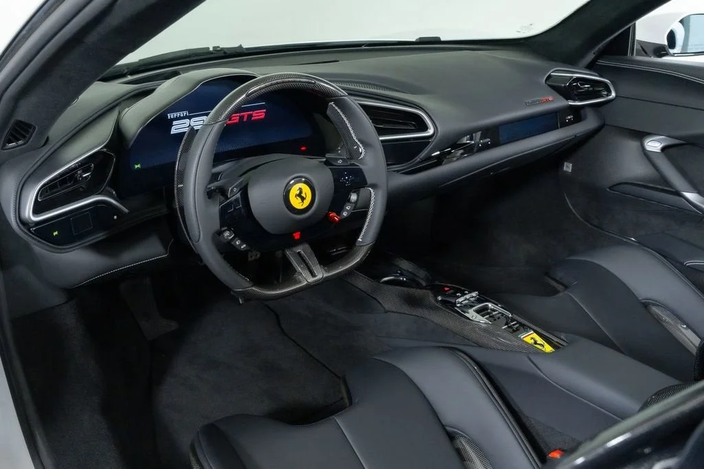 Used 2025 Bianco Cervino Ferrari Base image 4