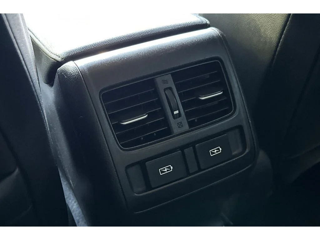 Used 2022 Crystal Black Pearl Honda EX-L image 42