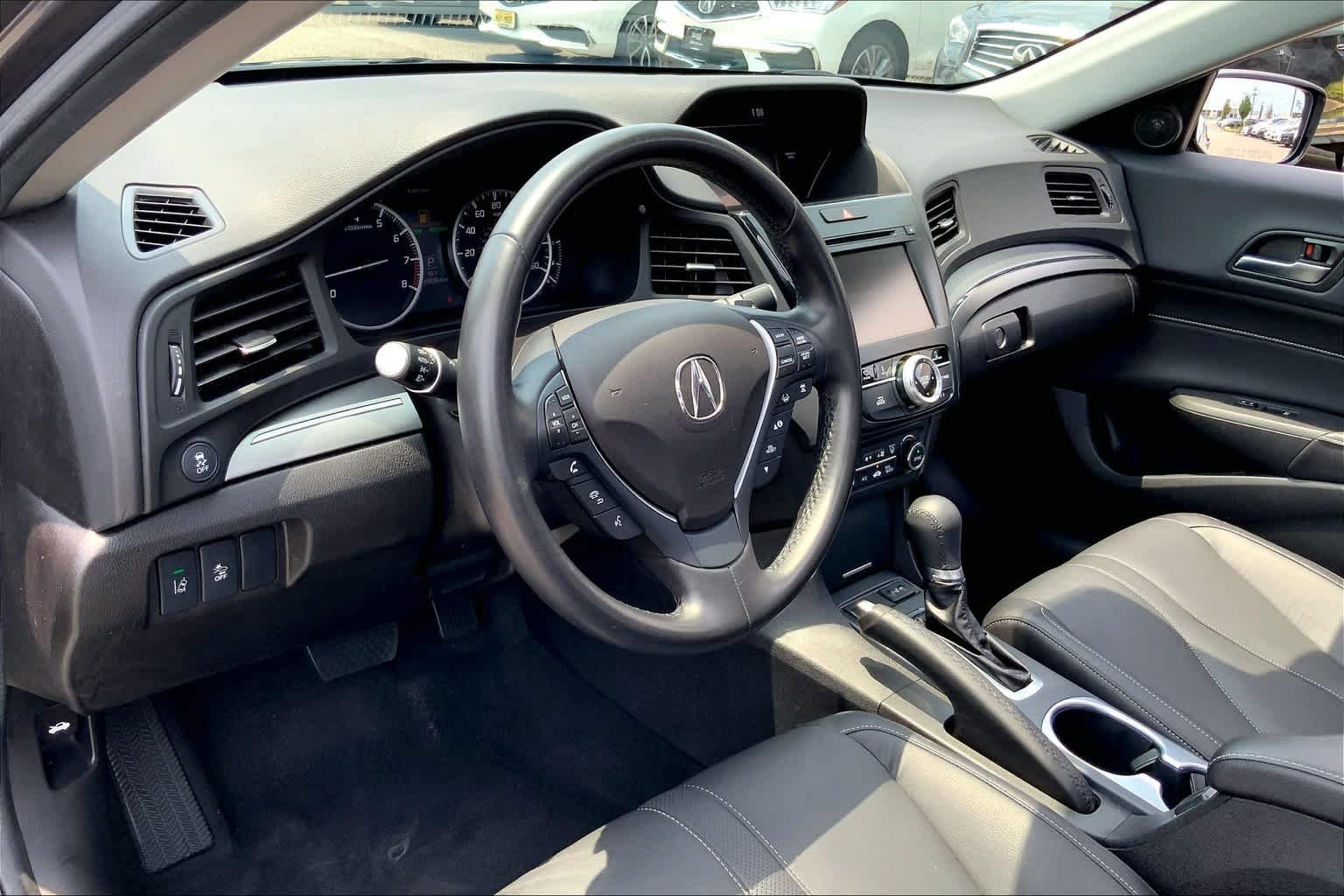 Used 2019 Modern Steel Metallic Acura w/Premium Pkg image 14