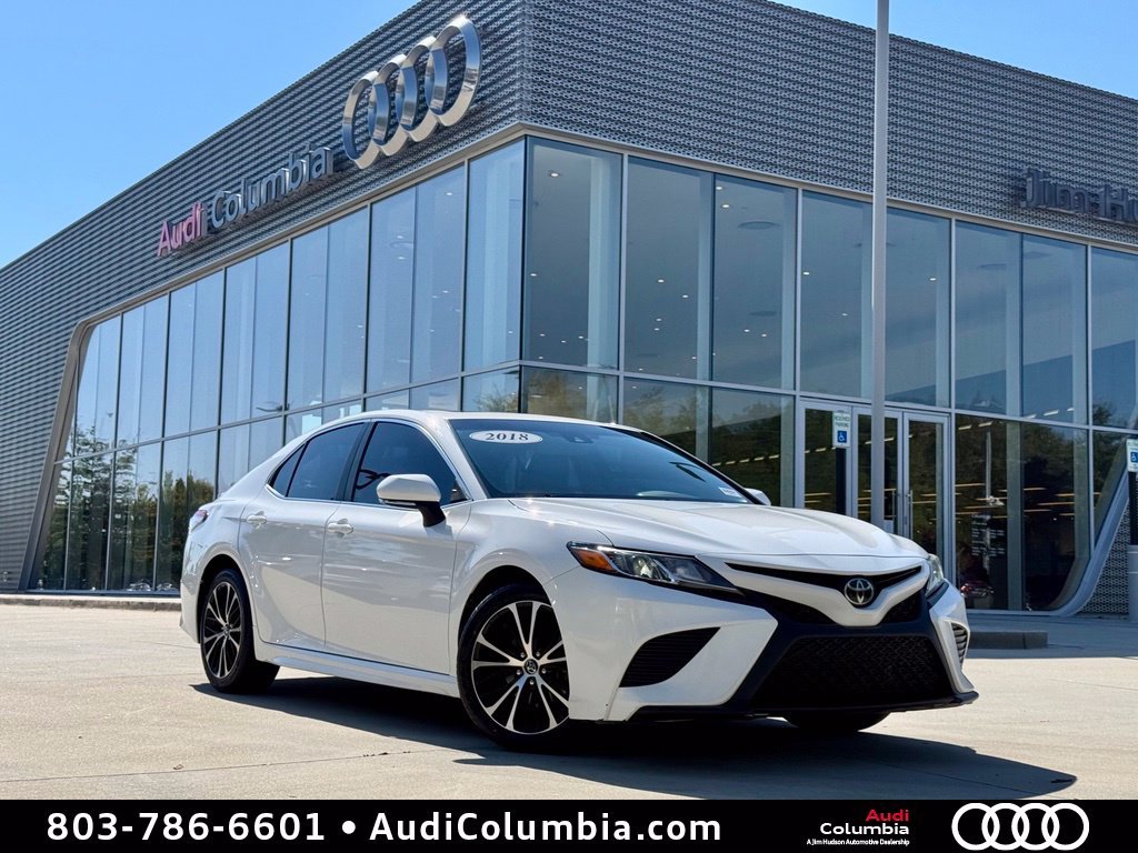 Used 2018 White Toyota SE image 2