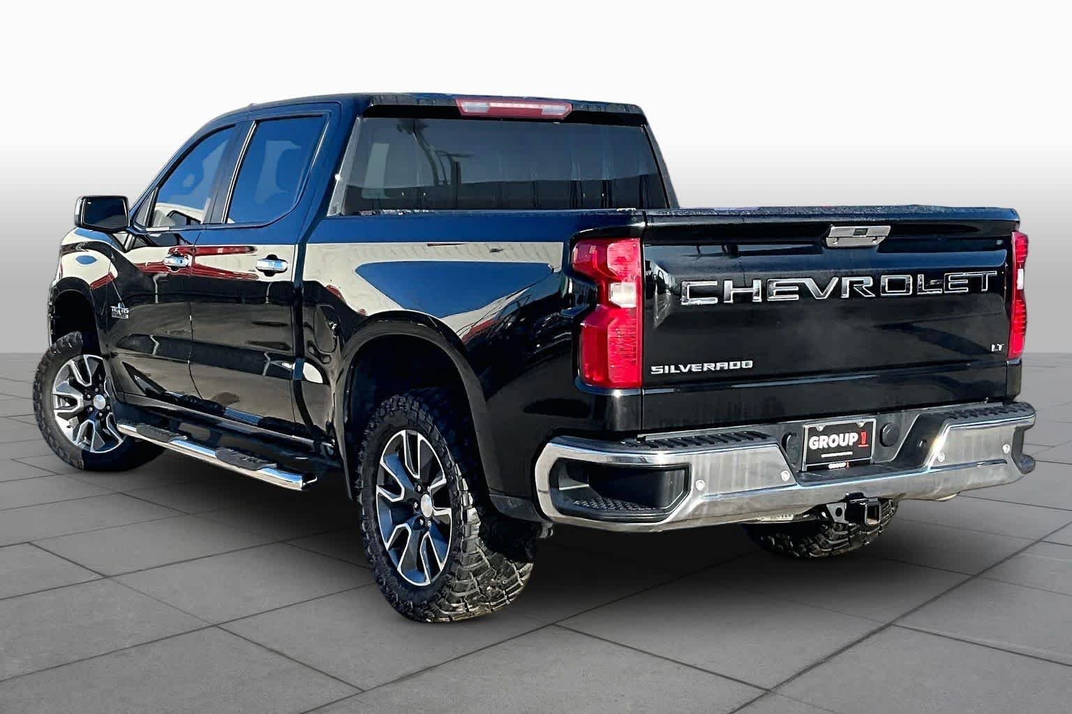 Used 2021 Black Chevrolet LT image 12