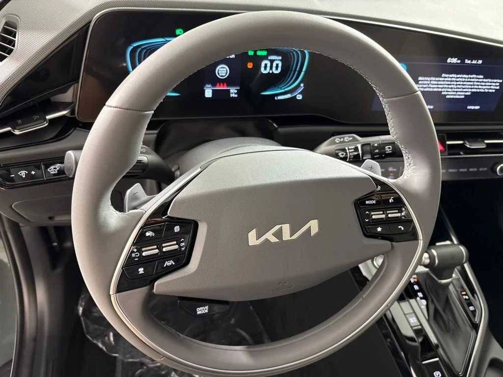 New 2026 Cityscape Green Kia EX image 29
