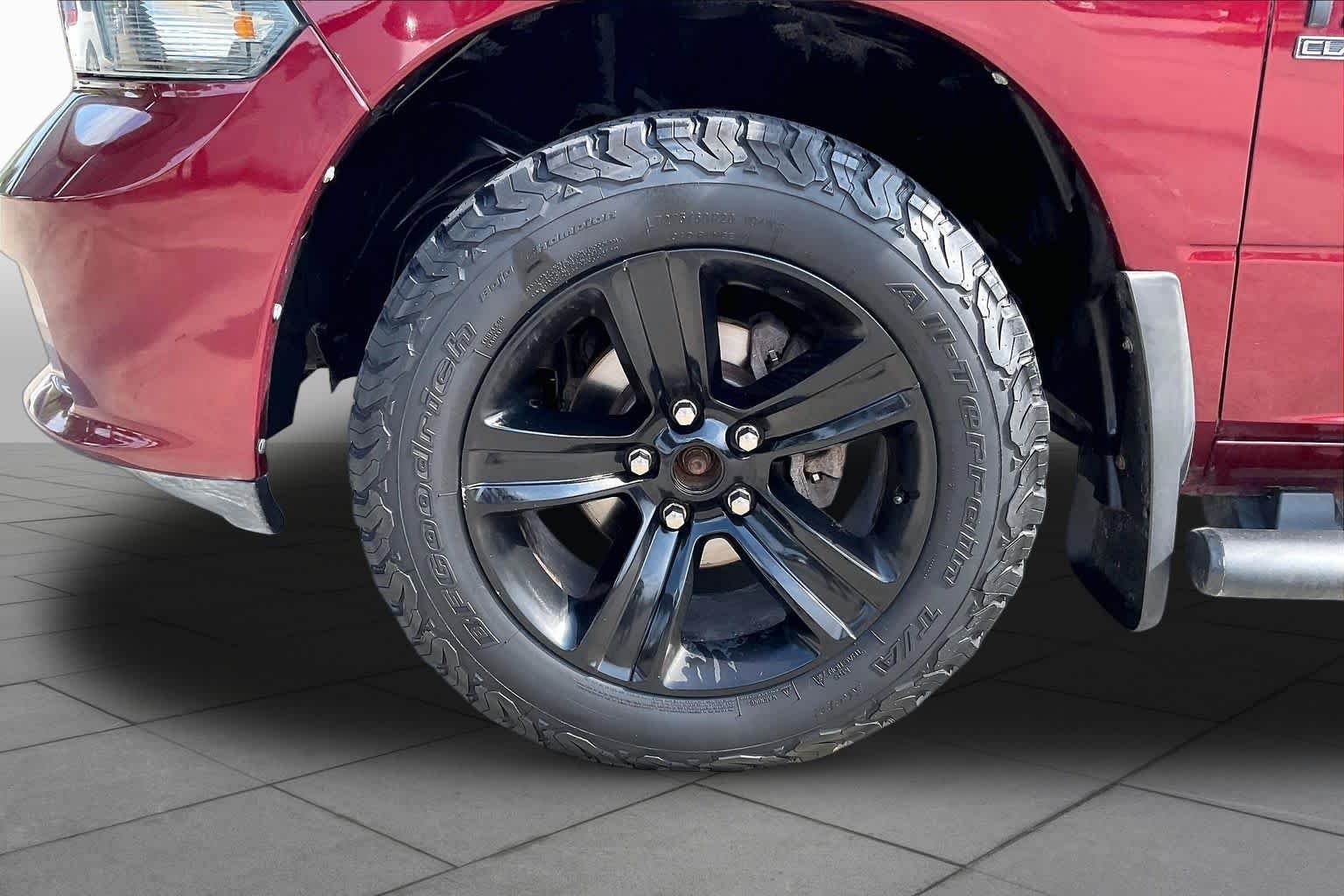 Used 2019 Red Pearl Ram Tradesman image 11