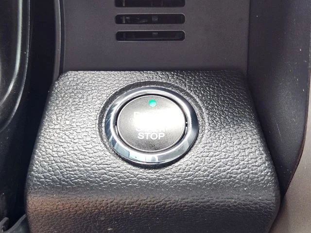 Used 2021 Gray Metallic Ford Lariat image 23