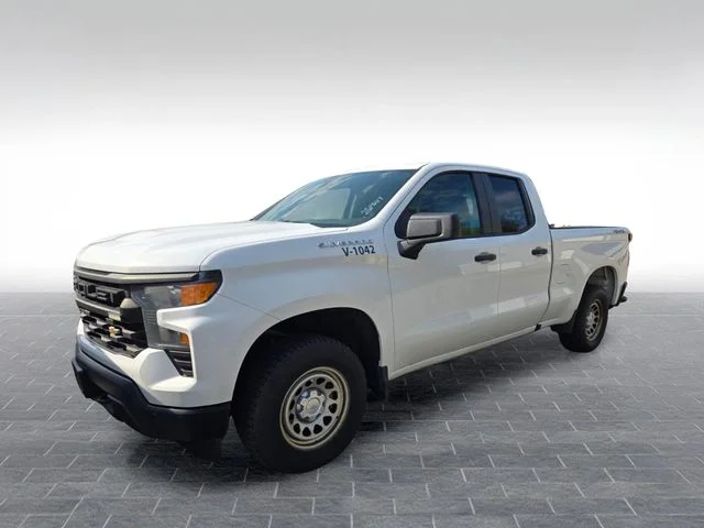 Used 2022 White Chevrolet WT image 2