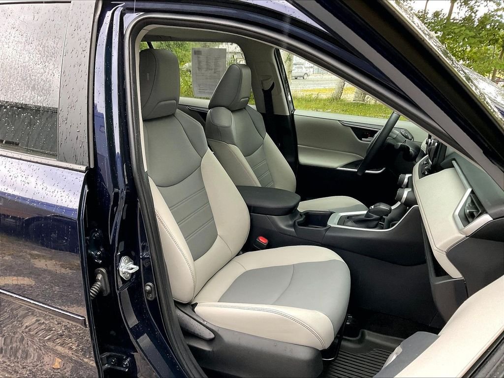Used 2025 Blueprint Toyota XLE Premium image 11