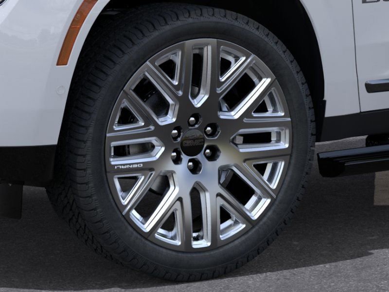 2026 GMC Yukon Denali Ultimate - Photo 9