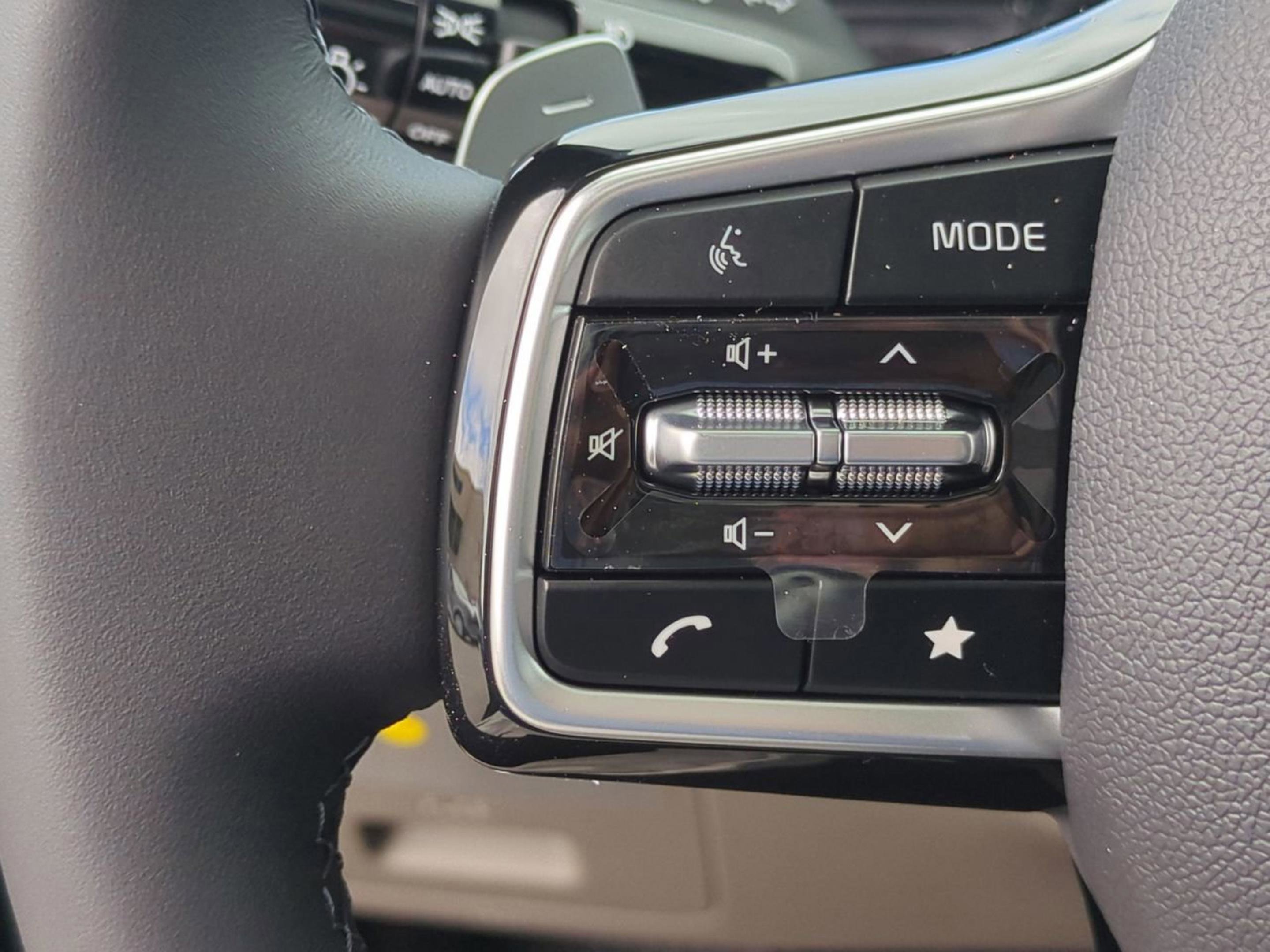 2026 Kia Carnival SX - Photo 31