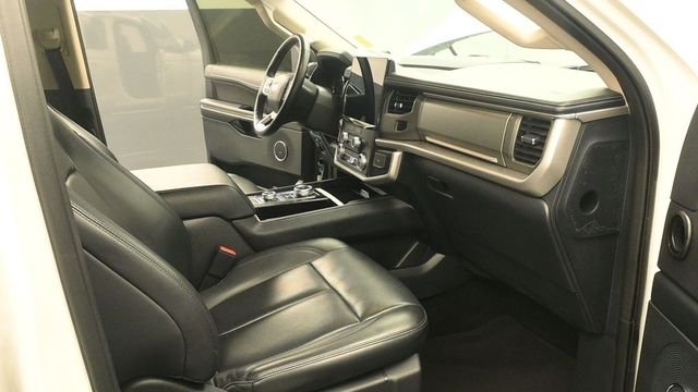 Used 2022 White Ford XLT image 19