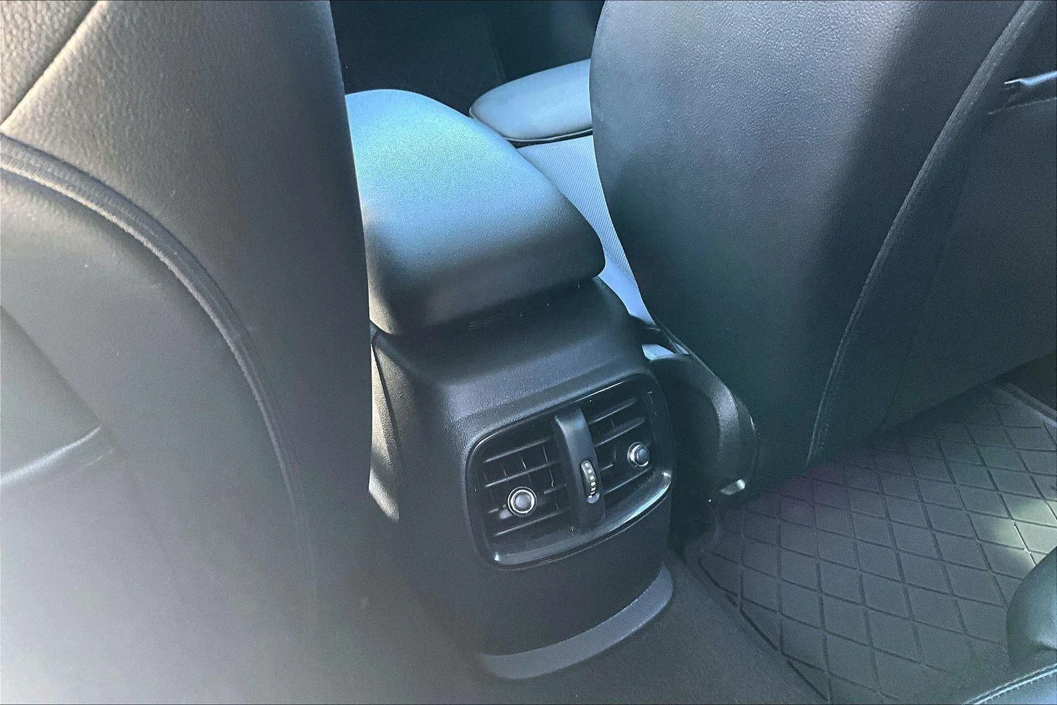 Used 2019 Thunder Gray Metallic MINI Cooper S image 10
