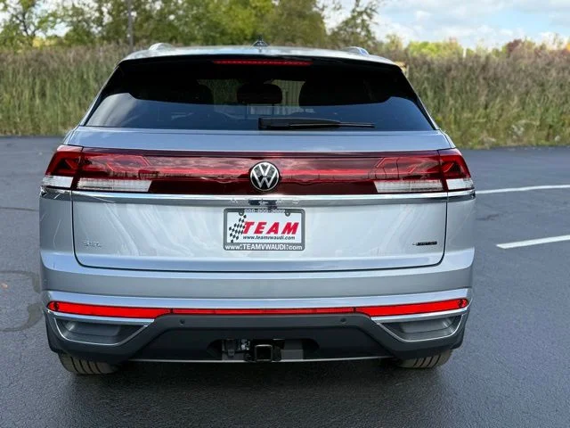 New 2026 Silver Volkswagen 2.0T SEL image 4
