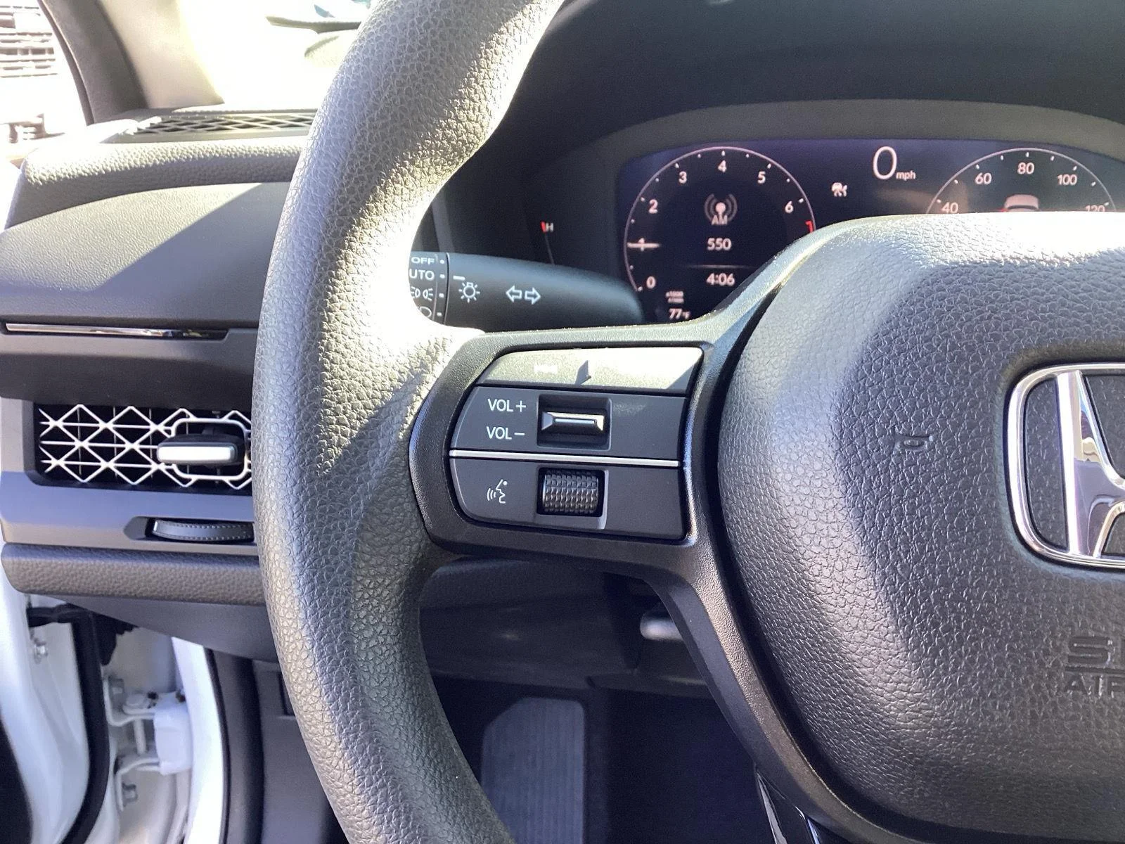 Used 2023 Platinum White Pearl Honda EX image 14