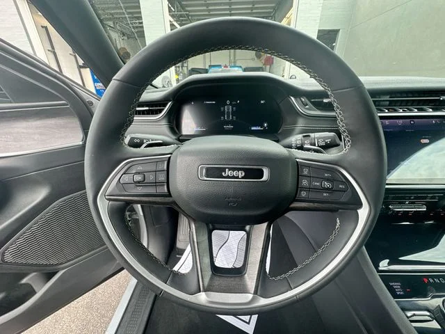 Certified Used 2024 Silver Jeep Limited image 16