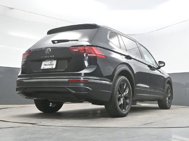 Used 2024 Black Volkswagen 2.0T SE image 48