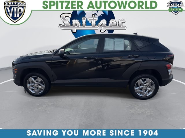 Used 2026 Black Hyundai SE image 9