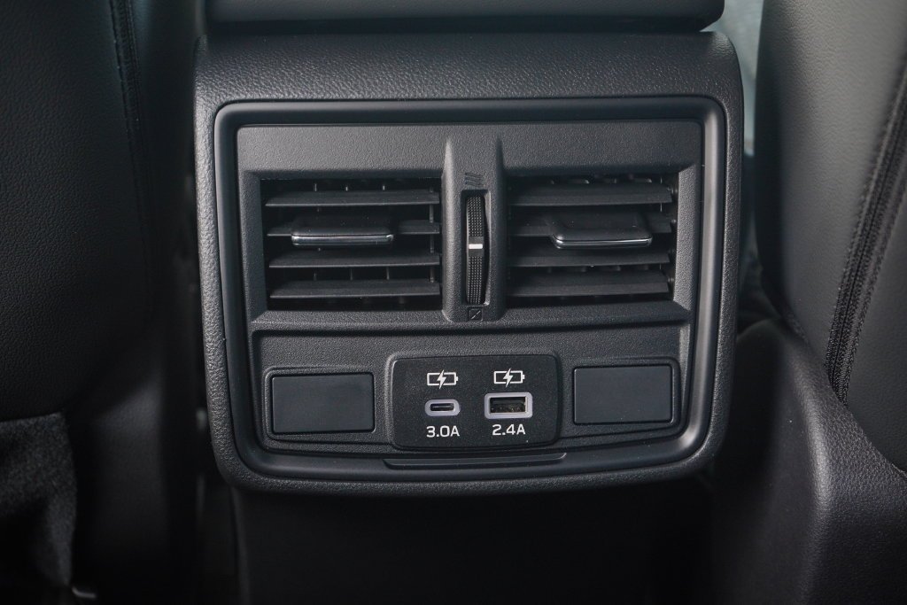 New 2026 CRYSTAL WHITE PEARL Subaru Premium Hybrid image 34