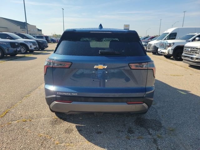 Used 2026 Lakeshore Blue Chevrolet LT image 23