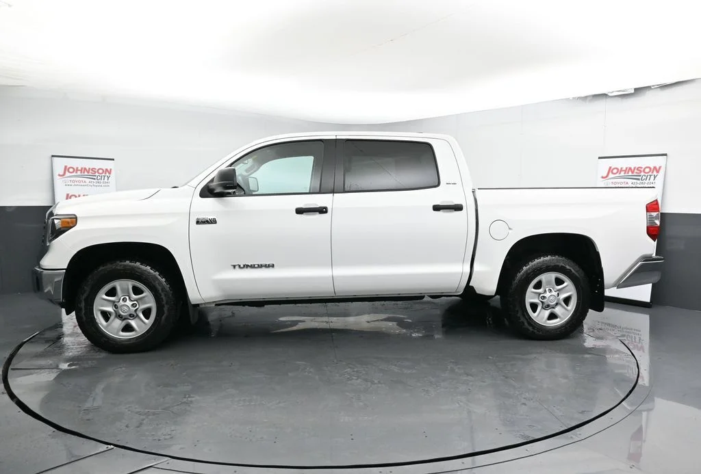 Used 2021 White Toyota SR5 image 4