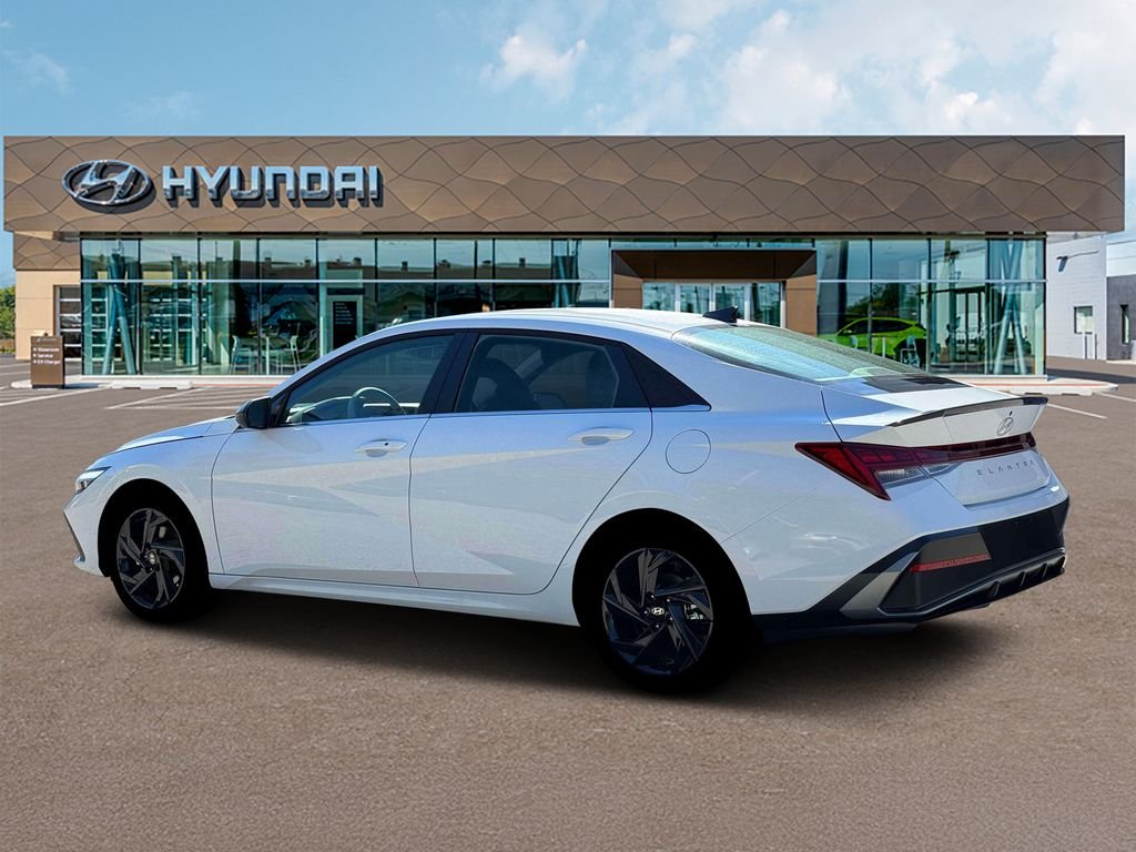 New 2026 White Hyundai SEL Sport image 4