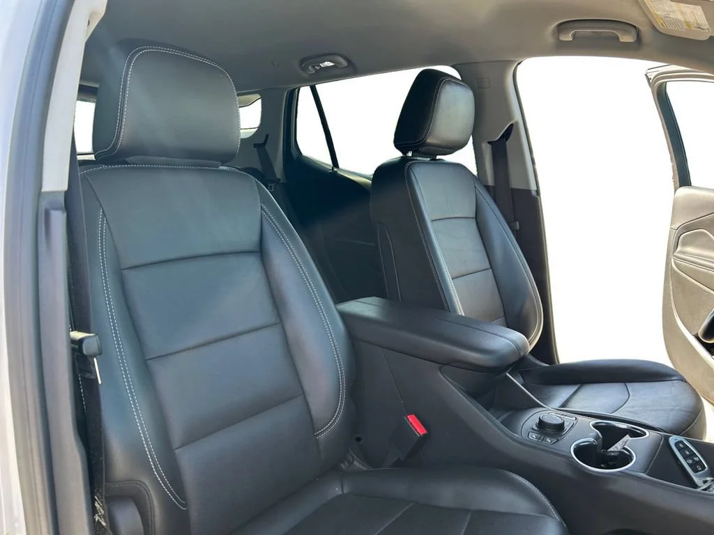 Used 2024 Summit White GMC SLT image 27