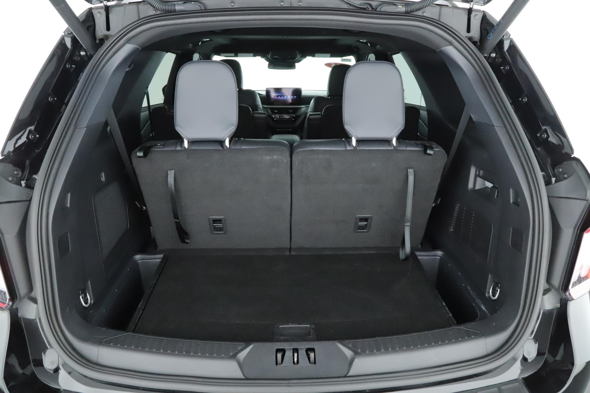 Used 2025 Agate Black Metallic Ford ST-Line 4WD image 19