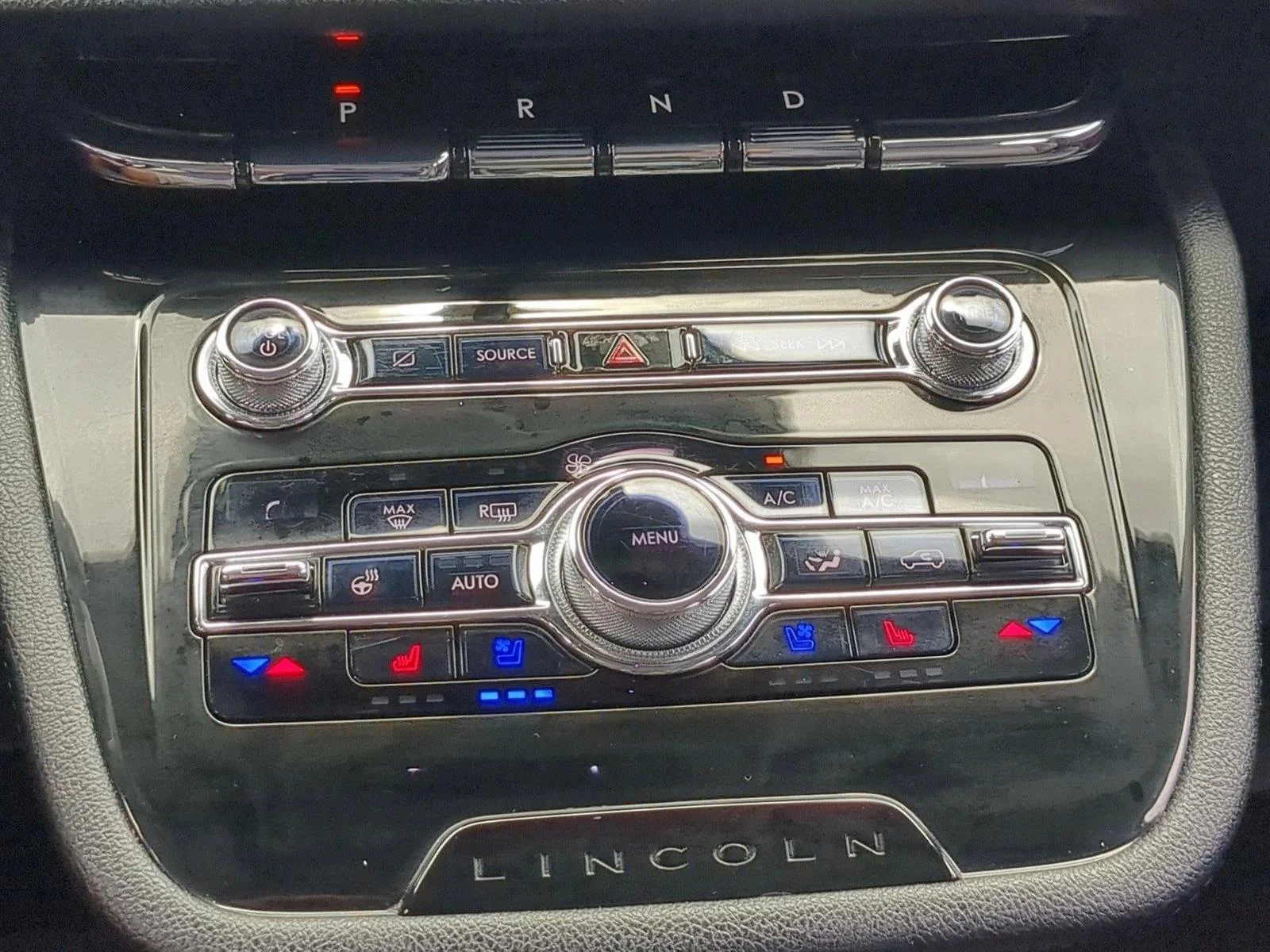 Used 2020 Magnetic Gray Lincoln Reserve image 12