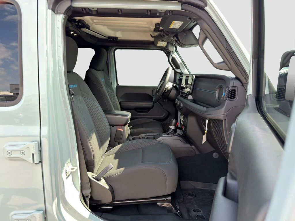 Used 2024 Gray Jeep Rubicon 4xe image 23
